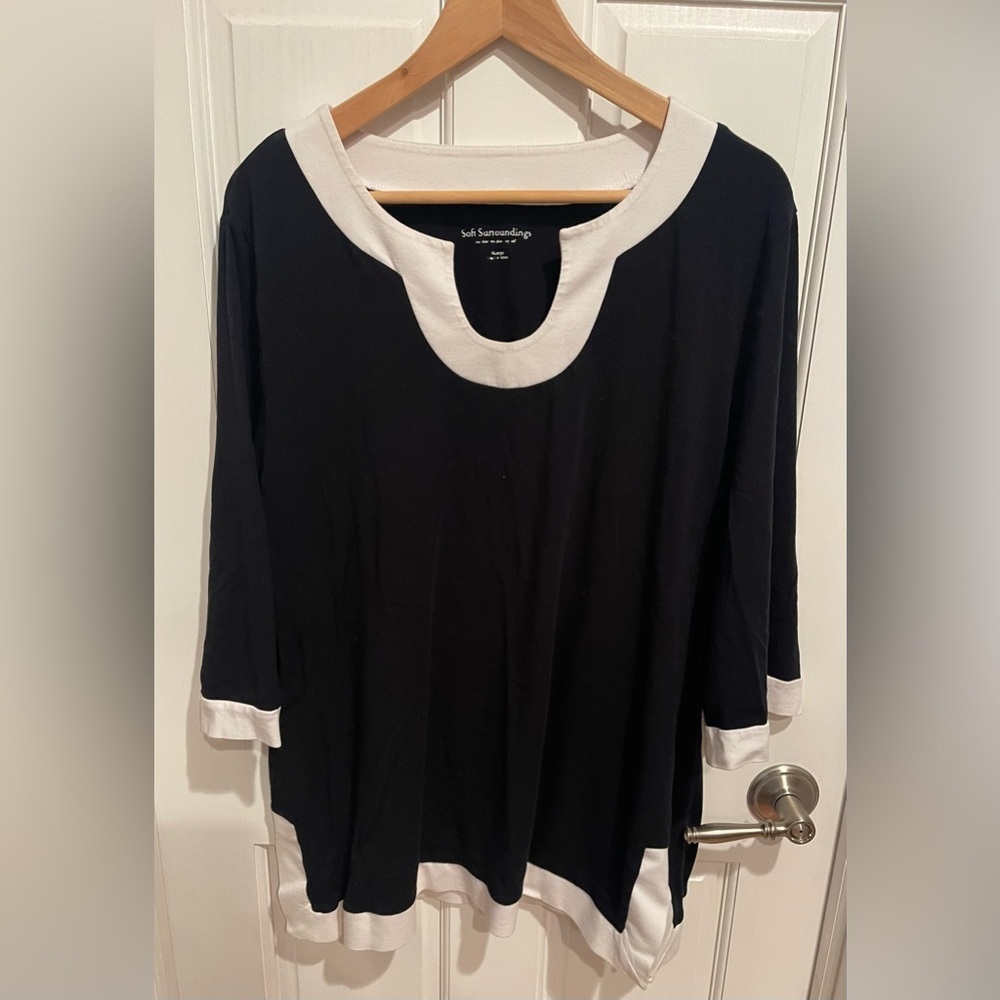 Soft Surroundings Black and White Women’s XL Top